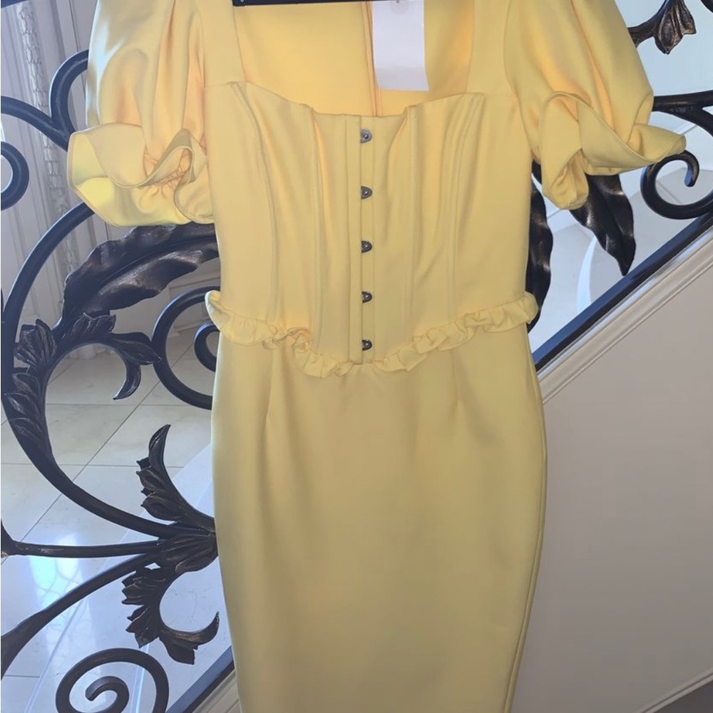 NWT, pretty soft yellow dress, Lavish Alice